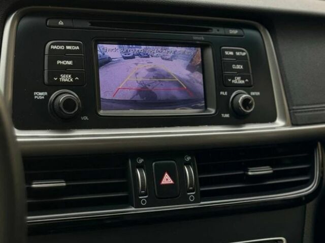 Черный Киа Оптима, объемом двигателя 0 л и пробегом 200 тыс. км за 9800 $, фото 4 на Automoto.ua