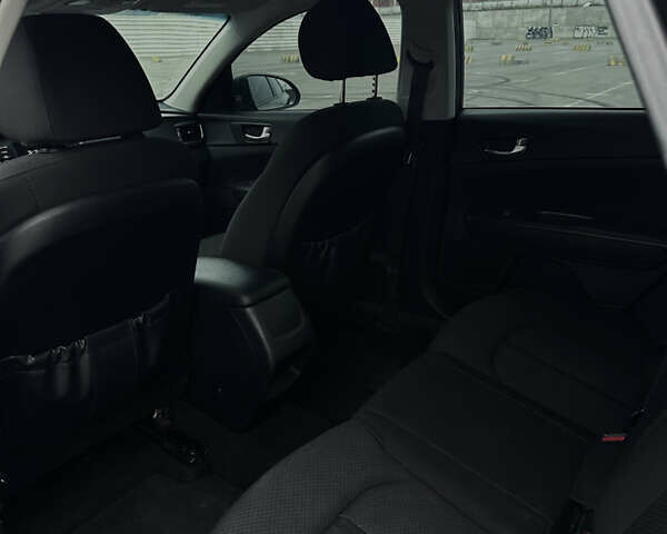 Чорний Кіа Оптіма, об'ємом двигуна 2.36 л та пробігом 230 тис. км за 11500 $, фото 14 на Automoto.ua