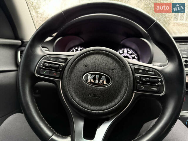 Черный Киа Оптима, объемом двигателя 2.4 л и пробегом 61 тыс. км за 12900 $, фото 8 на Automoto.ua