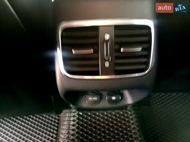 Кіа Оптіма 2016 у Кам'янське (Дніпродзержинськ) на Automoto.ua Чорний Кіа Оптіма, об'ємом двигуна 2 л та пробігом 85 тис. км за 13600 $, фото 16 на Automoto.ua