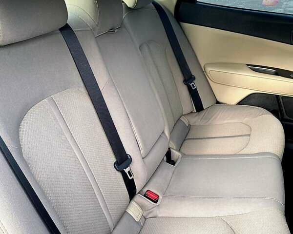 Чорний Кіа Оптіма, об'ємом двигуна 2.36 л та пробігом 186 тис. км за 10500 $, фото 14 на Automoto.ua