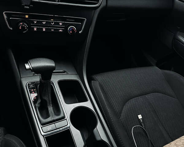 Чорний Кіа Оптіма, об'ємом двигуна 2.36 л та пробігом 230 тис. км за 11500 $, фото 13 на Automoto.ua