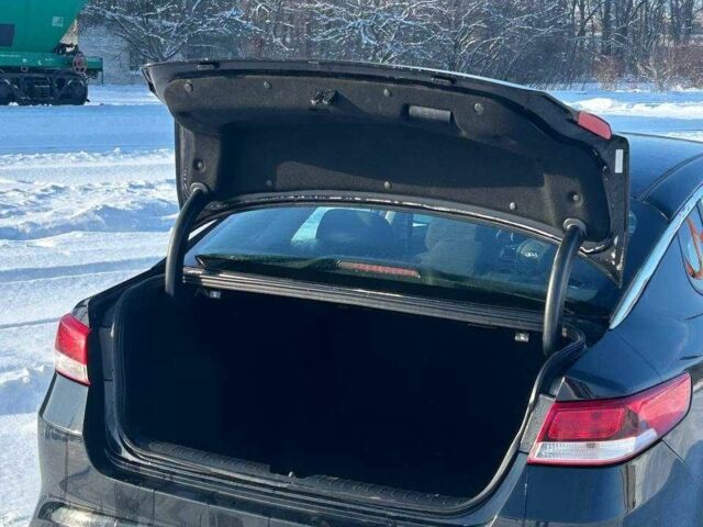 Черный Киа Оптима, объемом двигателя 2.4 л и пробегом 132 тыс. км за 9000 $, фото 6 на Automoto.ua