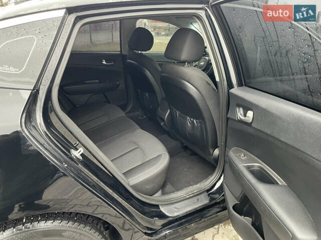 Черный Киа Оптима, объемом двигателя 2.4 л и пробегом 186 тыс. км за 9500 $, фото 10 на Automoto.ua