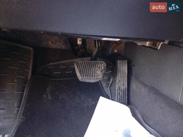 Черный Киа Оптима, объемом двигателя 2.36 л и пробегом 262 тыс. км за 9600 $, фото 12 на Automoto.ua