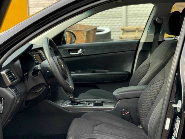 Черный Киа Оптима, объемом двигателя 0 л и пробегом 90 тыс. км за 9800 $, фото 7 на Automoto.ua