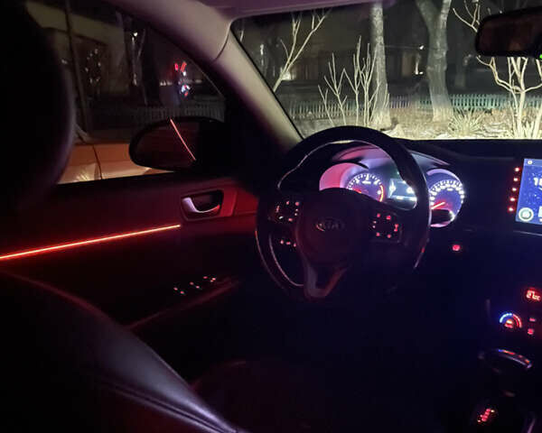 Черный Киа Оптима, объемом двигателя 1.69 л и пробегом 119 тыс. км за 15100 $, фото 8 на Automoto.ua