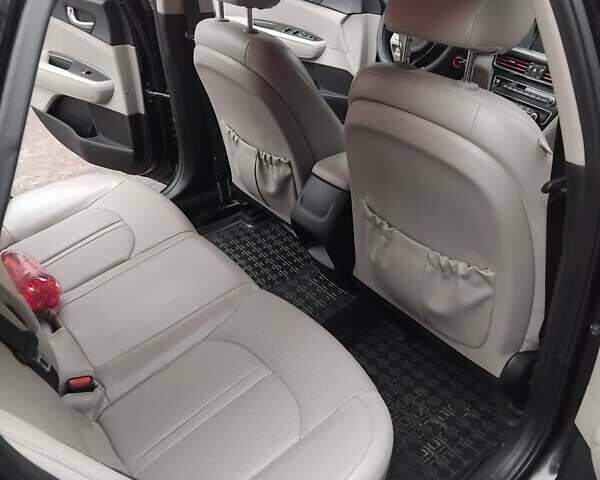 Черный Киа Оптима, объемом двигателя 2.4 л и пробегом 113 тыс. км за 11700 $, фото 16 на Automoto.ua