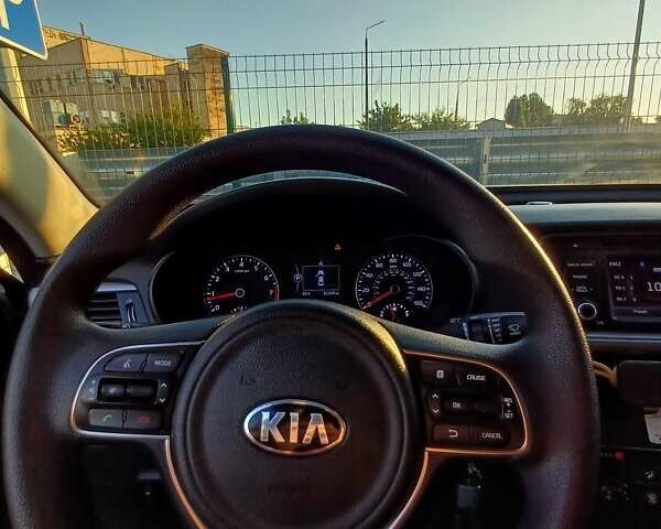Черный Киа Оптима, объемом двигателя 2.36 л и пробегом 103 тыс. км за 11700 $, фото 55 на Automoto.ua