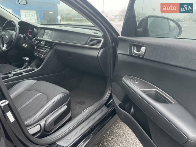 Чорний Кіа Оптіма, об'ємом двигуна 2.36 л та пробігом 94 тис. км за 12500 $, фото 11 на Automoto.ua