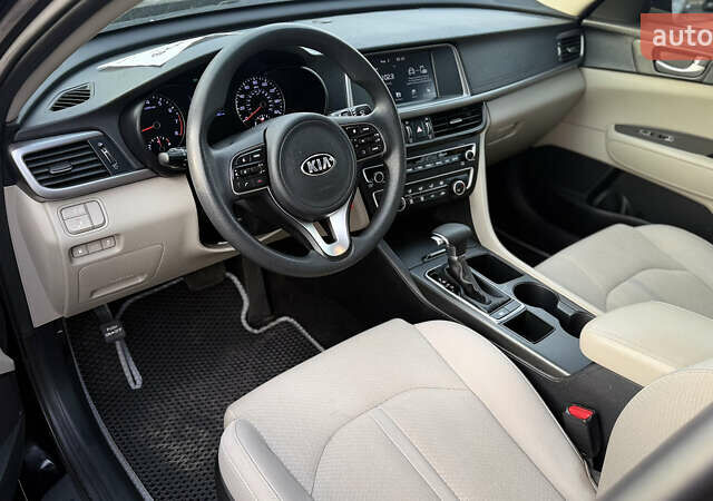 Чорний Кіа Оптіма, об'ємом двигуна 2.4 л та пробігом 129 тис. км за 10300 $, фото 8 на Automoto.ua