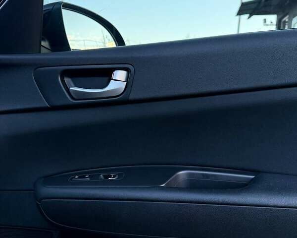 Черный Киа Оптима, объемом двигателя 2.36 л и пробегом 96 тыс. км за 11950 $, фото 13 на Automoto.ua