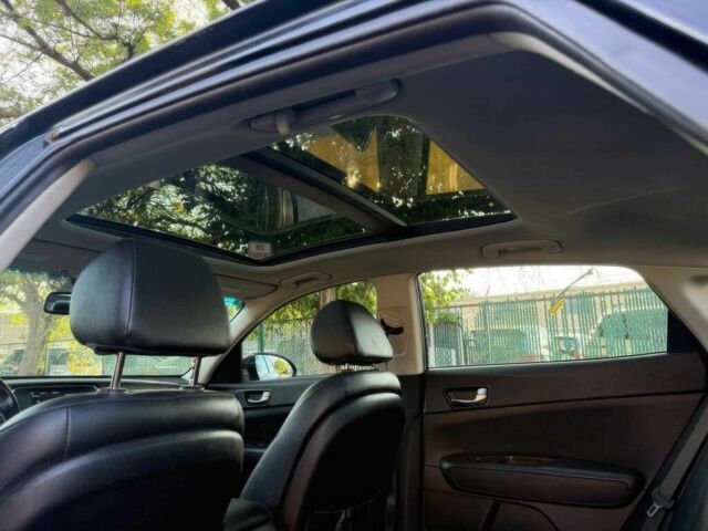 Чорний Кіа Оптіма, об'ємом двигуна 2.4 л та пробігом 36 тис. км за 2600 $, фото 13 на Automoto.ua