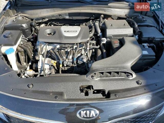 Черный Киа Оптима, объемом двигателя 1.59 л и пробегом 86 тыс. км за 2400 $, фото 10 на Automoto.ua