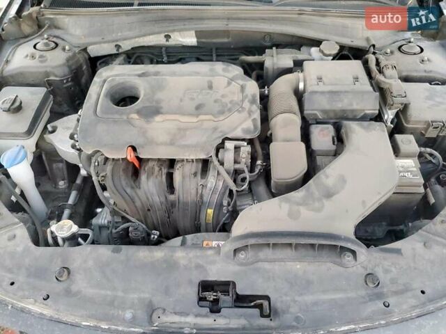 Черный Киа Оптима, объемом двигателя 2.36 л и пробегом 125 тыс. км за 1500 $, фото 10 на Automoto.ua