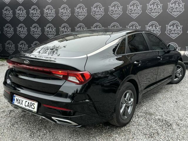 Черный Киа Оптима, объемом двигателя 2 л и пробегом 155 тыс. км за 19200 $, фото 5 на Automoto.ua