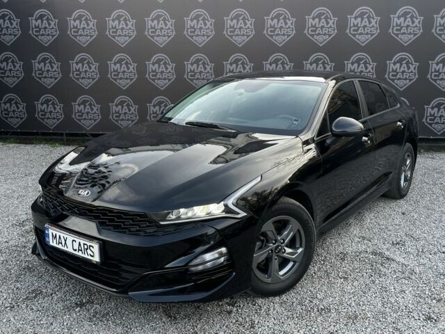 Черный Киа Оптима, объемом двигателя 2 л и пробегом 155 тыс. км за 19200 $, фото 2 на Automoto.ua