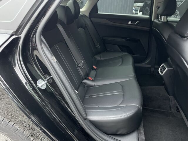 Черный Киа Оптима, объемом двигателя 2 л и пробегом 155 тыс. км за 19200 $, фото 10 на Automoto.ua