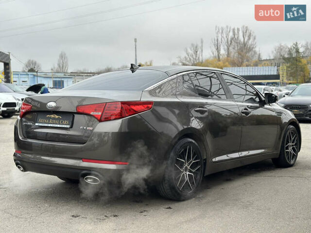 Коричневый Киа Оптима, объемом двигателя 2.36 л и пробегом 220 тыс. км за 8800 $, фото 8 на Automoto.ua