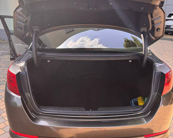 Коричневий Кіа Оптіма, об'ємом двигуна 2.4 л та пробігом 210 тис. км за 8500 $, фото 15 на Automoto.ua