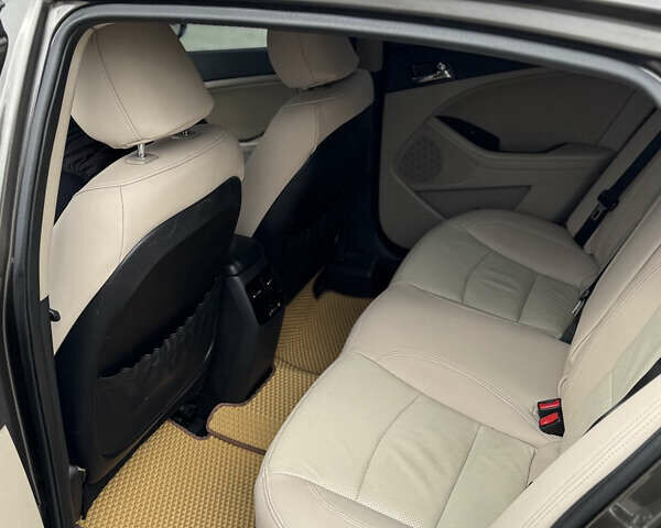 Коричневий Кіа Оптіма, об'ємом двигуна 2.4 л та пробігом 248 тис. км за 8500 $, фото 11 на Automoto.ua
