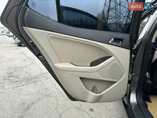 Коричневый Киа Оптима, объемом двигателя 2.36 л и пробегом 220 тыс. км за 8800 $, фото 15 на Automoto.ua