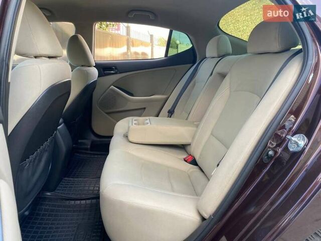 Коричневий Кіа Оптіма, об'ємом двигуна 2.36 л та пробігом 212 тис. км за 8490 $, фото 9 на Automoto.ua