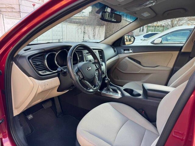 Красный Киа Оптима, объемом двигателя 2.4 л и пробегом 145 тыс. км за 9000 $, фото 7 на Automoto.ua