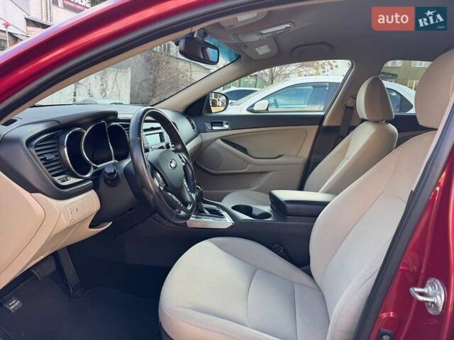 Красный Киа Оптима, объемом двигателя 2.4 л и пробегом 145 тыс. км за 9000 $, фото 8 на Automoto.ua