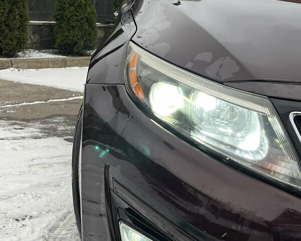 Червоний Кіа Оптіма, об'ємом двигуна 2.4 л та пробігом 223 тис. км за 9900 $, фото 7 на Automoto.ua