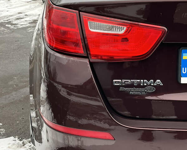 Червоний Кіа Оптіма, об'ємом двигуна 2.4 л та пробігом 223 тис. км за 9900 $, фото 6 на Automoto.ua