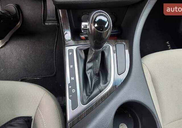 Червоний Кіа Оптіма, об'ємом двигуна 2.36 л та пробігом 145 тис. км за 9200 $, фото 17 на Automoto.ua