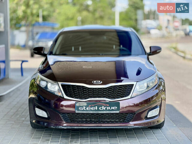Червоний Кіа Оптіма, об'ємом двигуна 2.4 л та пробігом 184 тис. км за 9499 $, фото 2 на Automoto.ua