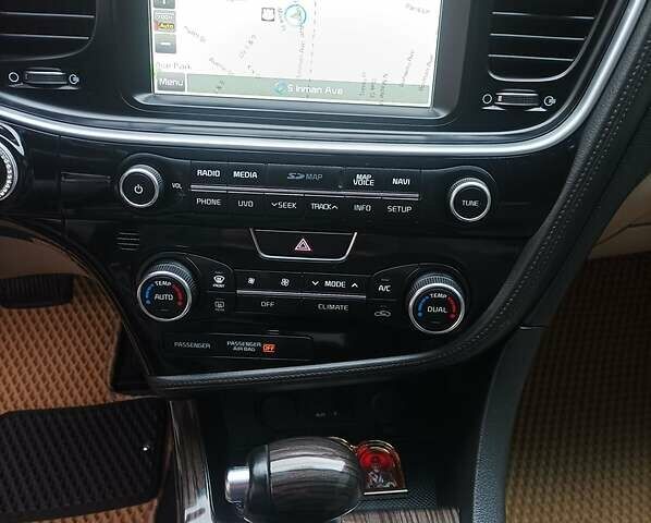 Красный Киа Оптима, объемом двигателя 2.4 л и пробегом 78 тыс. км за 11000 $, фото 19 на Automoto.ua