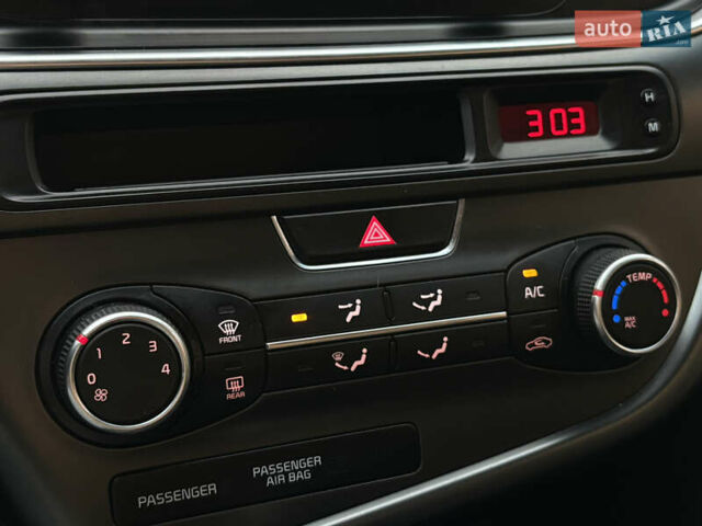 Червоний Кіа Оптіма, об'ємом двигуна 2.36 л та пробігом 116 тис. км за 9999 $, фото 12 на Automoto.ua