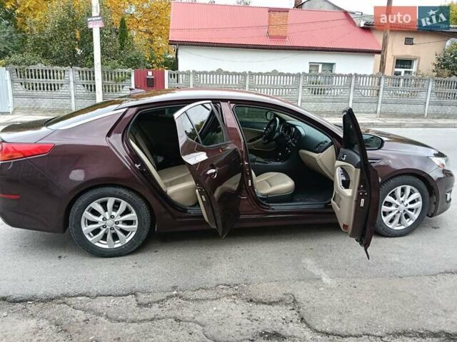 Червоний Кіа Оптіма, об'ємом двигуна 2.36 л та пробігом 120 тис. км за 10200 $, фото 9 на Automoto.ua