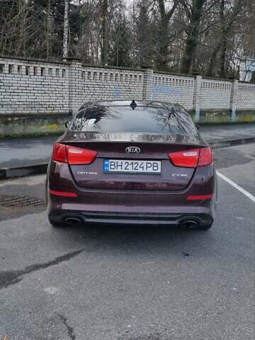 Червоний Кіа Оптіма, об'ємом двигуна 2.4 л та пробігом 170 тис. км за 8200 $, фото 3 на Automoto.ua