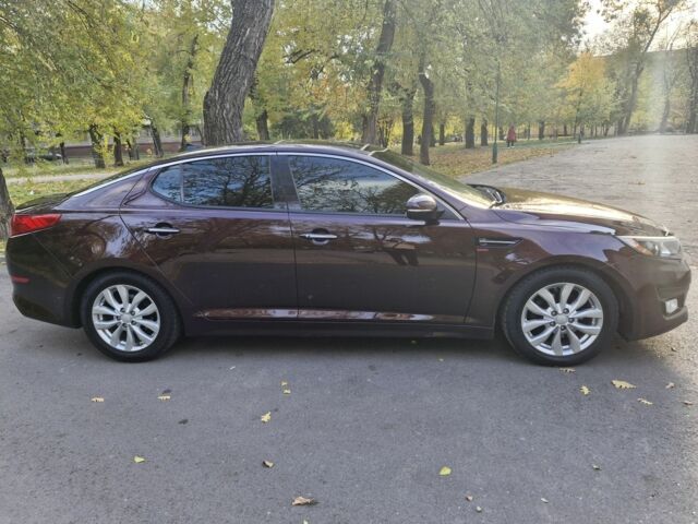 Червоний Кіа Оптіма, об'ємом двигуна 2.4 л та пробігом 167 тис. км за 8900 $, фото 4 на Automoto.ua