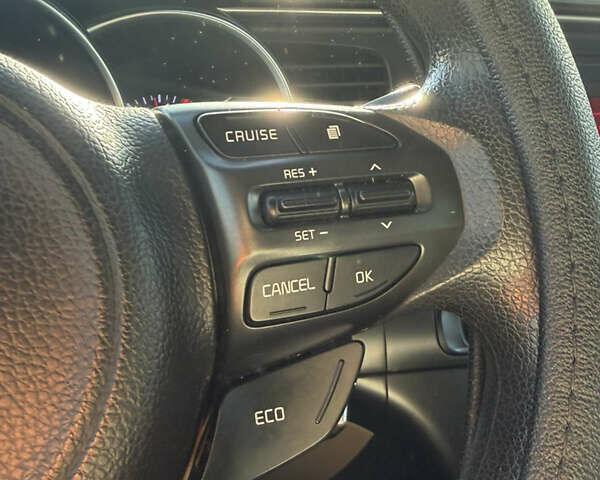 Красный Киа Оптима, объемом двигателя 2.36 л и пробегом 177 тыс. км за 8700 $, фото 9 на Automoto.ua