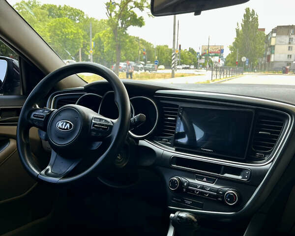 Червоний Кіа Оптіма, об'ємом двигуна 2.4 л та пробігом 184 тис. км за 9499 $, фото 15 на Automoto.ua