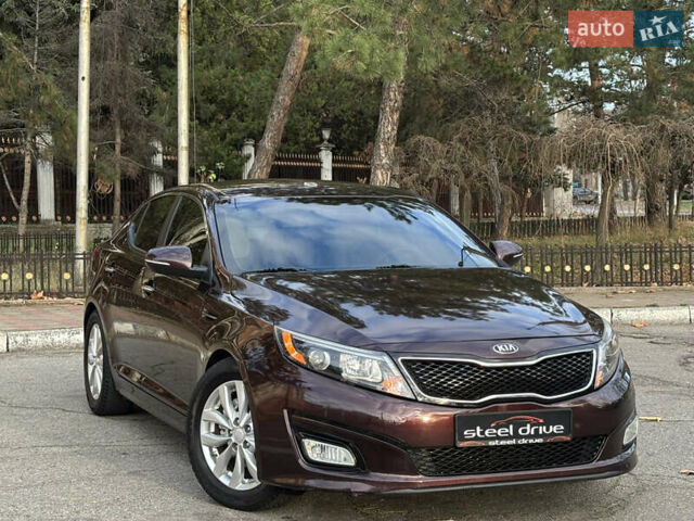 Червоний Кіа Оптіма, об'ємом двигуна 2.36 л та пробігом 116 тис. км за 9999 $, фото 1 на Automoto.ua
