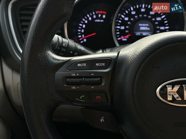 Червоний Кіа Оптіма, об'ємом двигуна 2.36 л та пробігом 116 тис. км за 9999 $, фото 8 на Automoto.ua