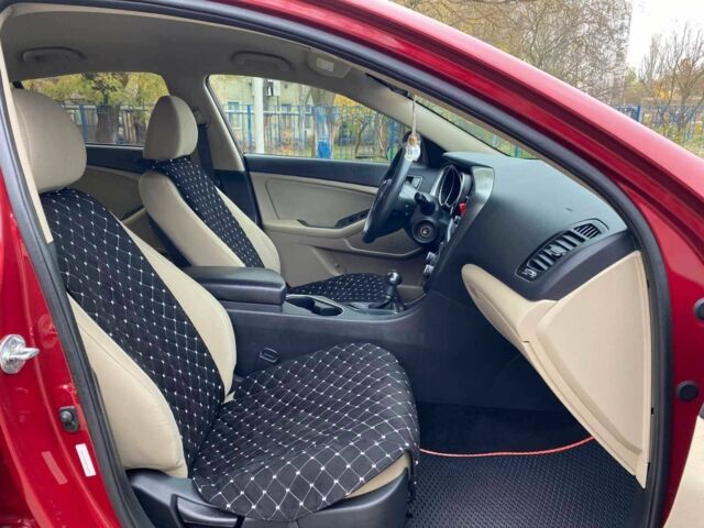 Червоний Кіа Оптіма, об'ємом двигуна 2.4 л та пробігом 162 тис. км за 9700 $, фото 15 на Automoto.ua