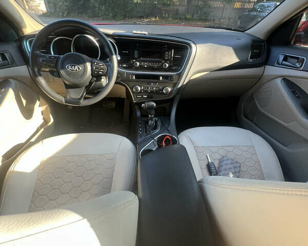 Красный Киа Оптима, объемом двигателя 2.36 л и пробегом 183 тыс. км за 8250 $, фото 12 на Automoto.ua