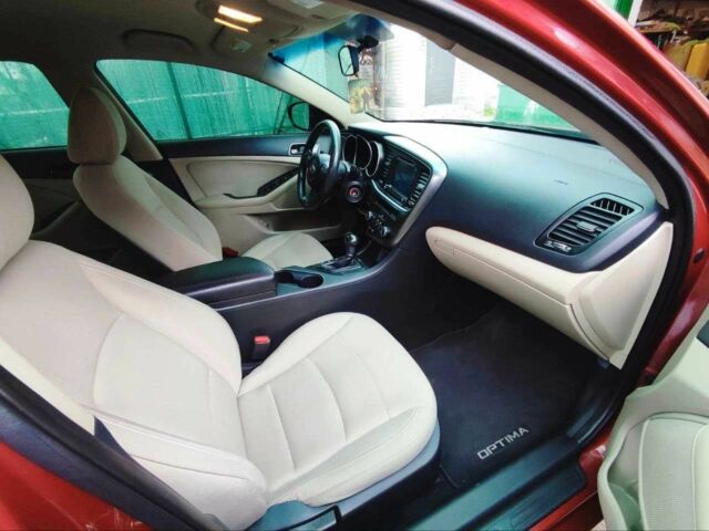 Красный Киа Оптима, объемом двигателя 2.4 л и пробегом 124 тыс. км за 9000 $, фото 3 на Automoto.ua