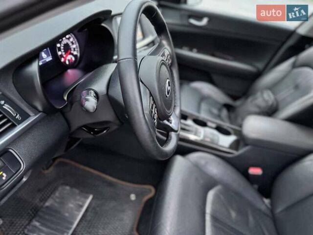 Красный Киа Оптима, объемом двигателя 2.36 л и пробегом 154 тыс. км за 12500 $, фото 32 на Automoto.ua