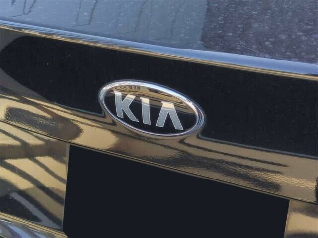 Красный Киа Оптима, объемом двигателя 2.4 л и пробегом 79 тыс. км за 4100 $, фото 3 на Automoto.ua