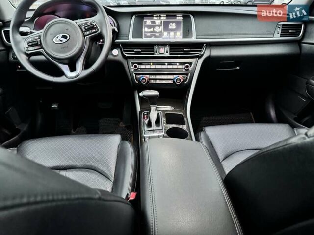 Красный Киа Оптима, объемом двигателя 2.4 л и пробегом 154 тыс. км за 11990 $, фото 44 на Automoto.ua