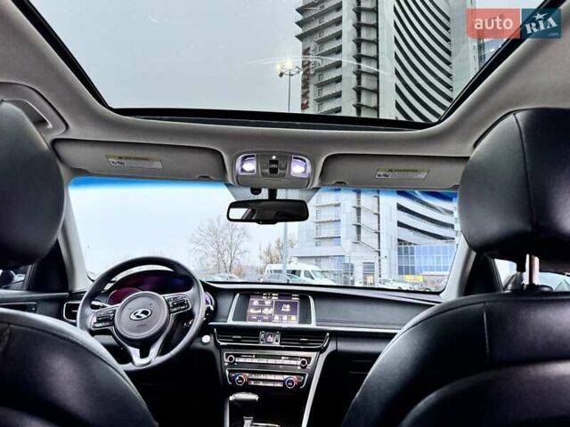 Красный Киа Оптима, объемом двигателя 2.4 л и пробегом 154 тыс. км за 11990 $, фото 42 на Automoto.ua