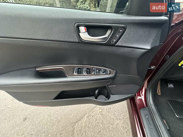 Киа Оптима 2015 в Харькове на Automoto.ua Красный Киа Оптима, объемом двигателя 2.4 л и пробегом 154 тыс. км за 12500 $, фото 18 на Automoto.ua